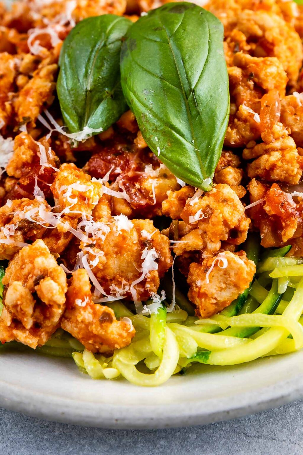 zucchini-noodles-with-meat-sauce-easy-good-ideas