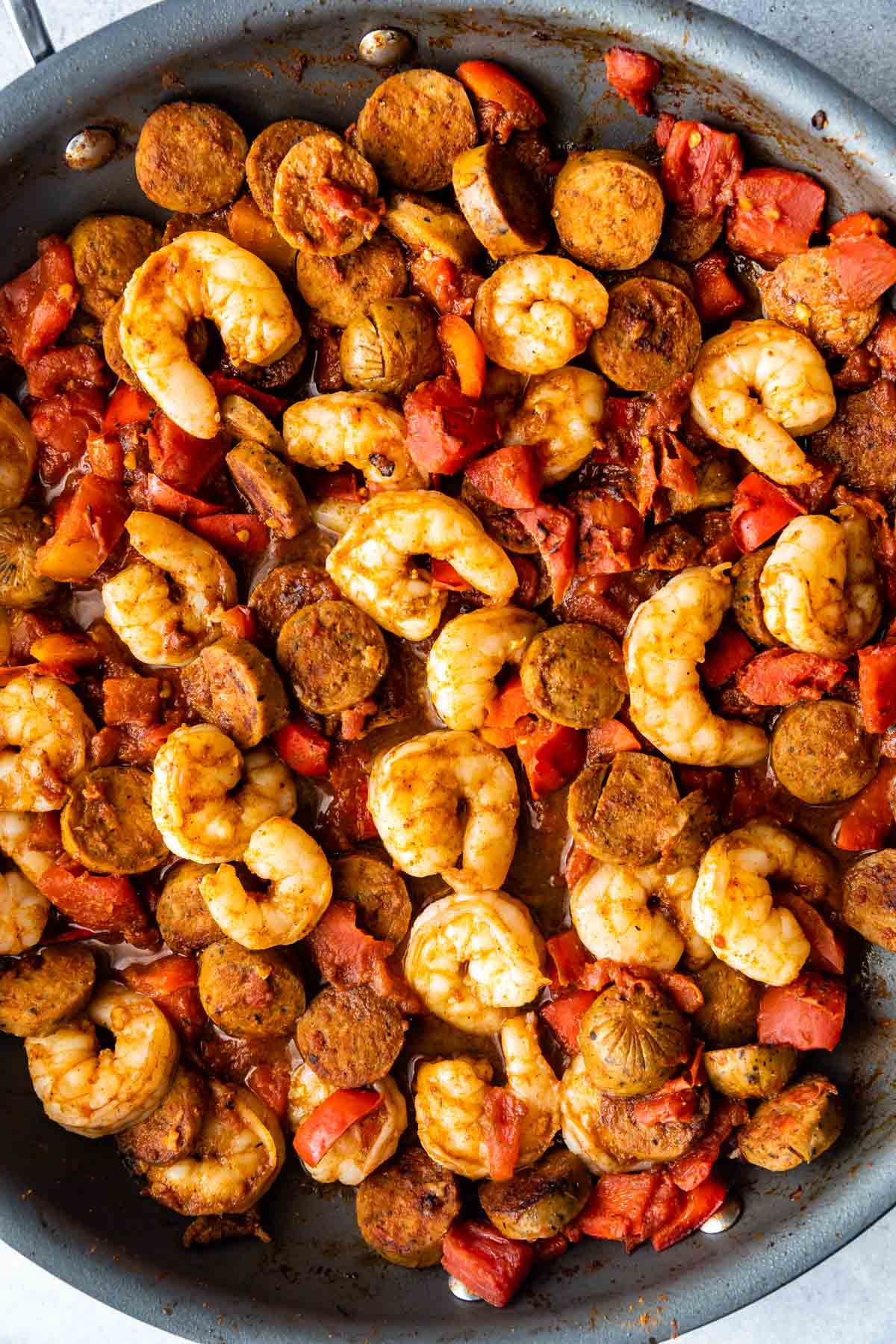 Spicy Shrimp and Sausage Skillet - EASY GOOD IDEAS