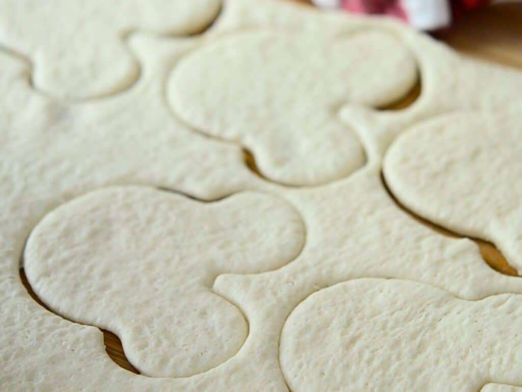 process shot of Mickey Mouse beignets being made.