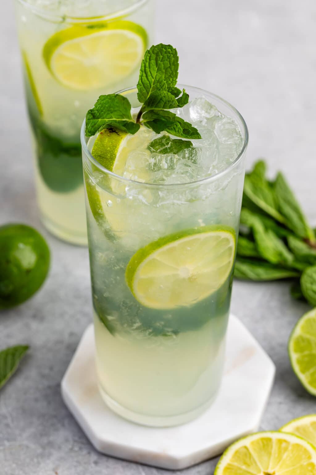 Virgin Mojito Mocktail - EASY GOOD IDEAS