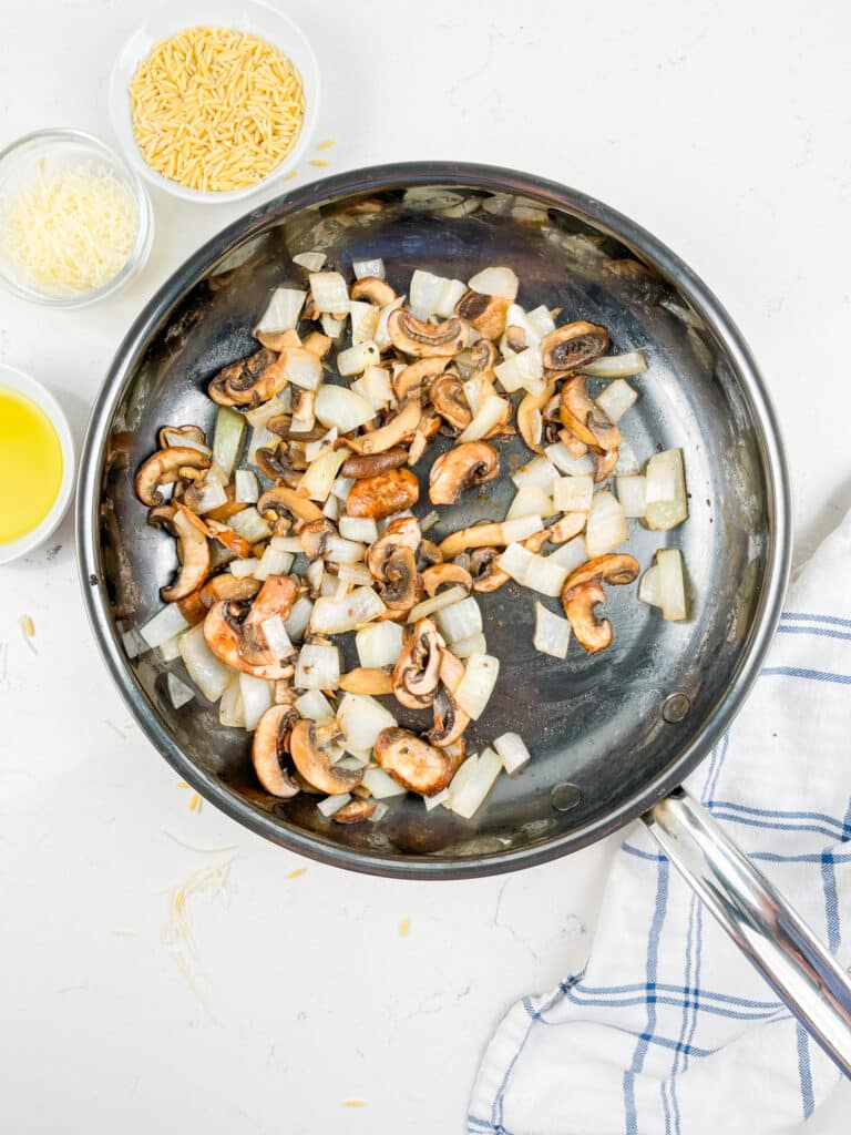 process shot of orzo being made.